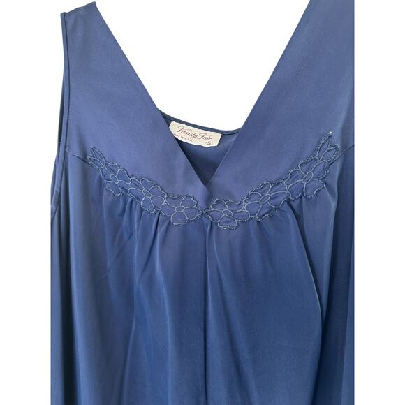 VTG‎ Vanity Fair Blue Dainty Sleeveless Embroidered Intimate Slip Dress Small - Picture 5 of 11